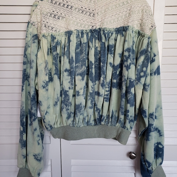 DONATING SOON⏰ NWT Free People We The Free True Blue Jacket - Picture 3 of 10